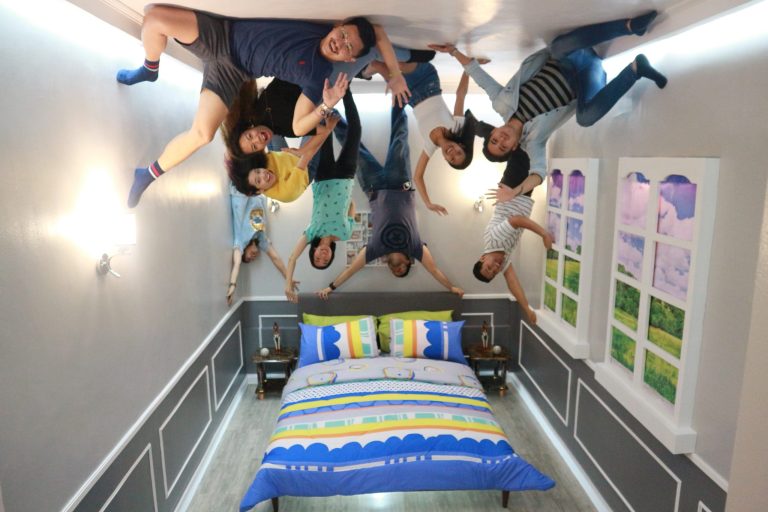 Upside Down House Museum