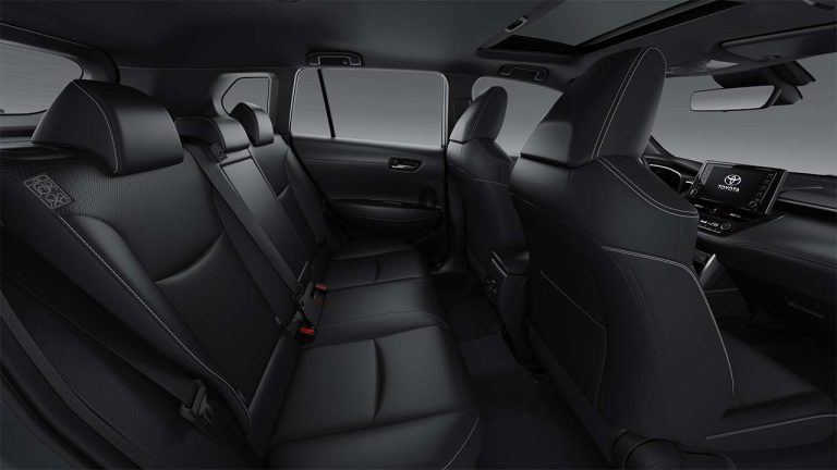 Interior (3)