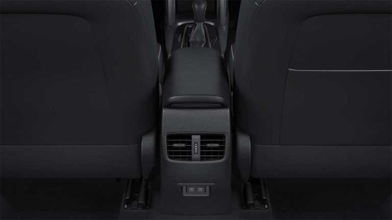 Interior (4)