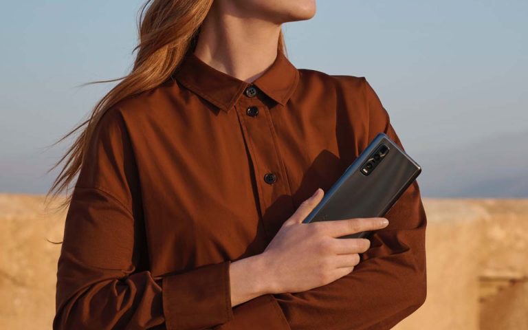 Last Minute Christmas Gifts – OPPO Smartphone for Every Type of Person