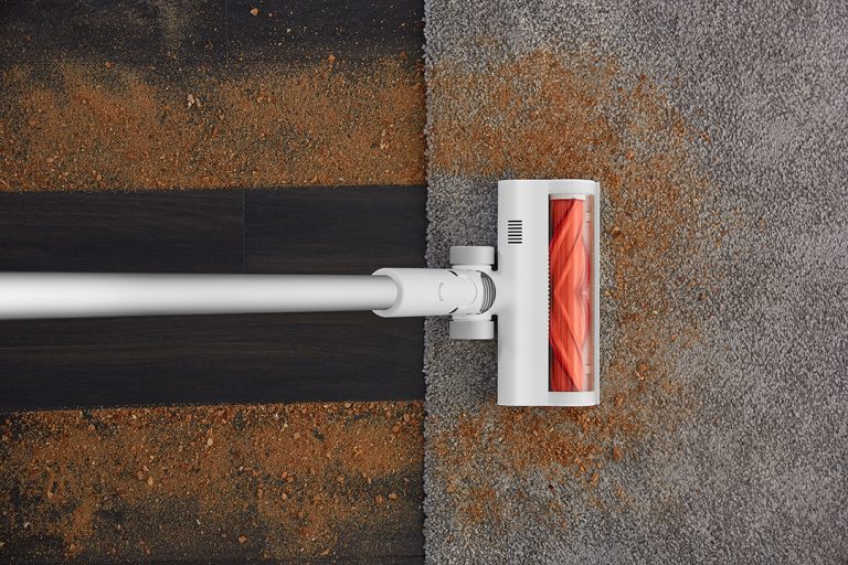 V-shape combing design