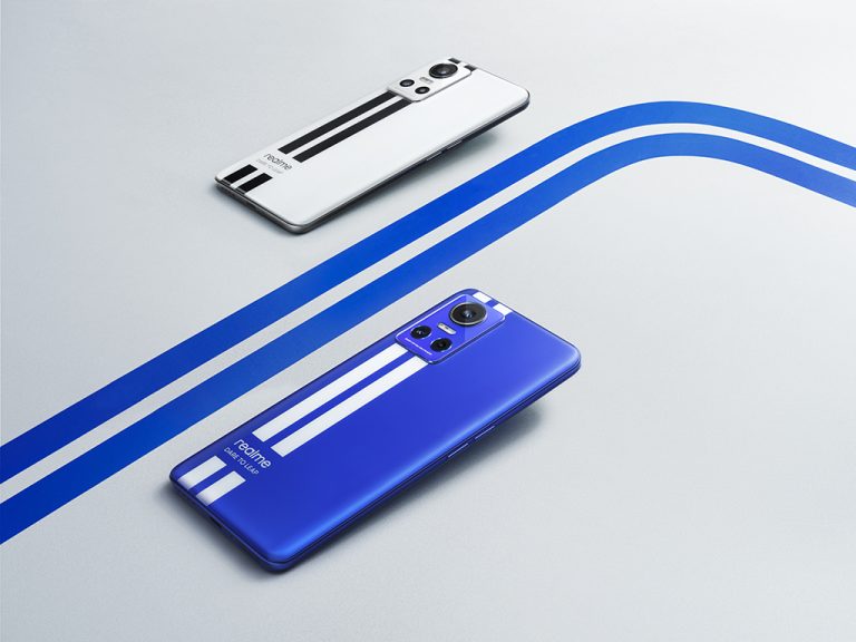 realme GT Neo 3 Racing Stipe Design