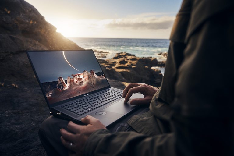 16-inch 4K OLED HDR NanoEdge touchscreen display
