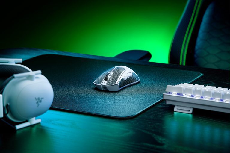 DeathAdder V3 Pro White