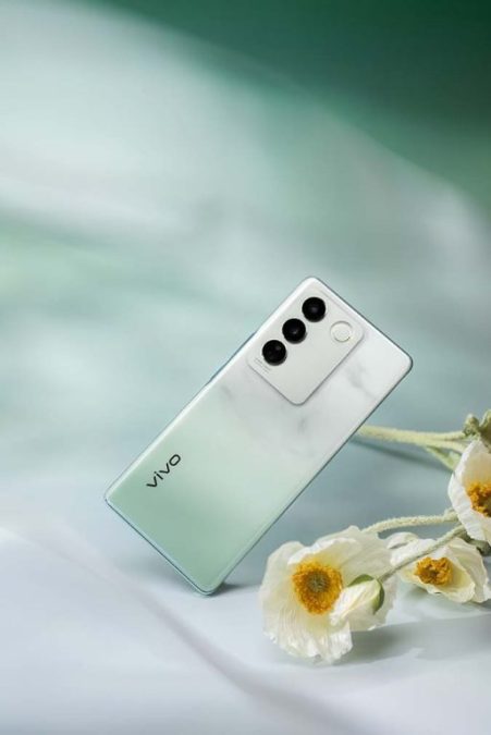 vivo V27 Emerald Green