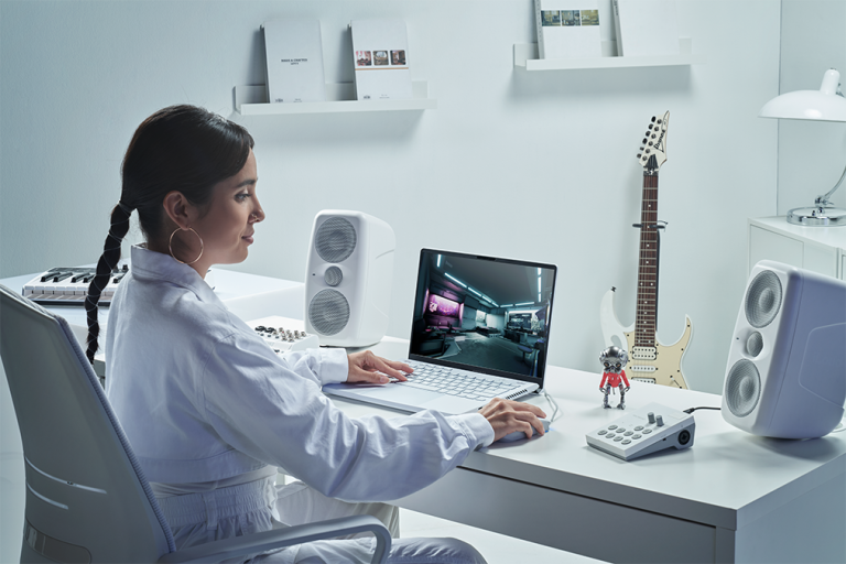 Nebula HDR Display