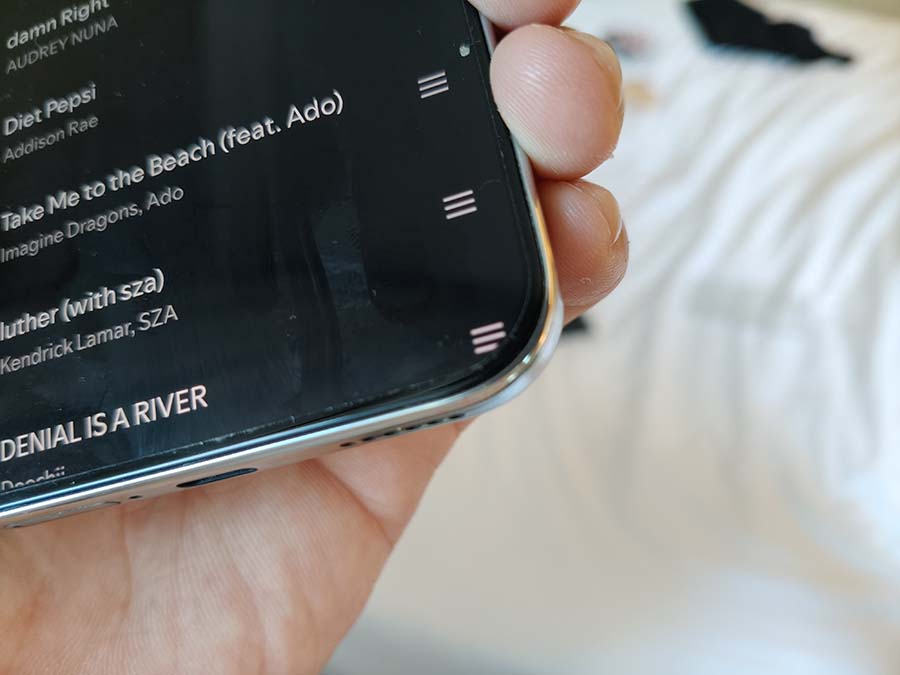 Huawei nova 13 review corners