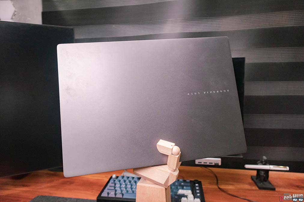 ASUS Vivobook S16 Review