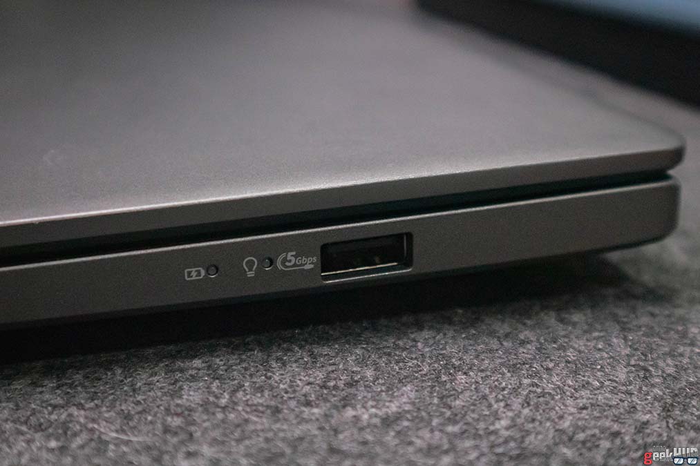Vivobook S16 IO Ports 1
