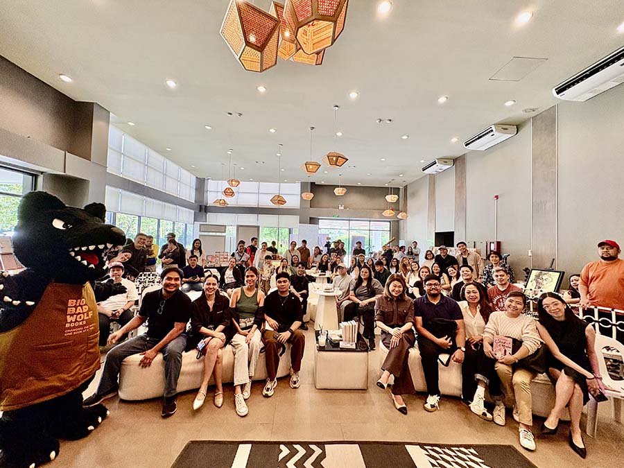 Big Bad Wolf Davao Group Photo