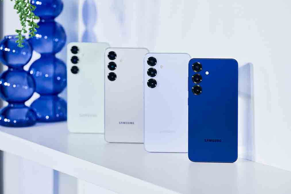 Glow Up Your Everyday with these Exclusive Galaxy Flagship Deals